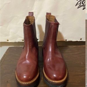 NWOB RARE FRYE ELLA MOTO CHELSEA BOOTS DEEP BURGUNDY SZ 6 FINAL PRICE REDUCTION